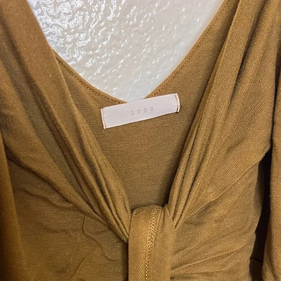 LUSH Wrap Dress - Picture 5 of 5